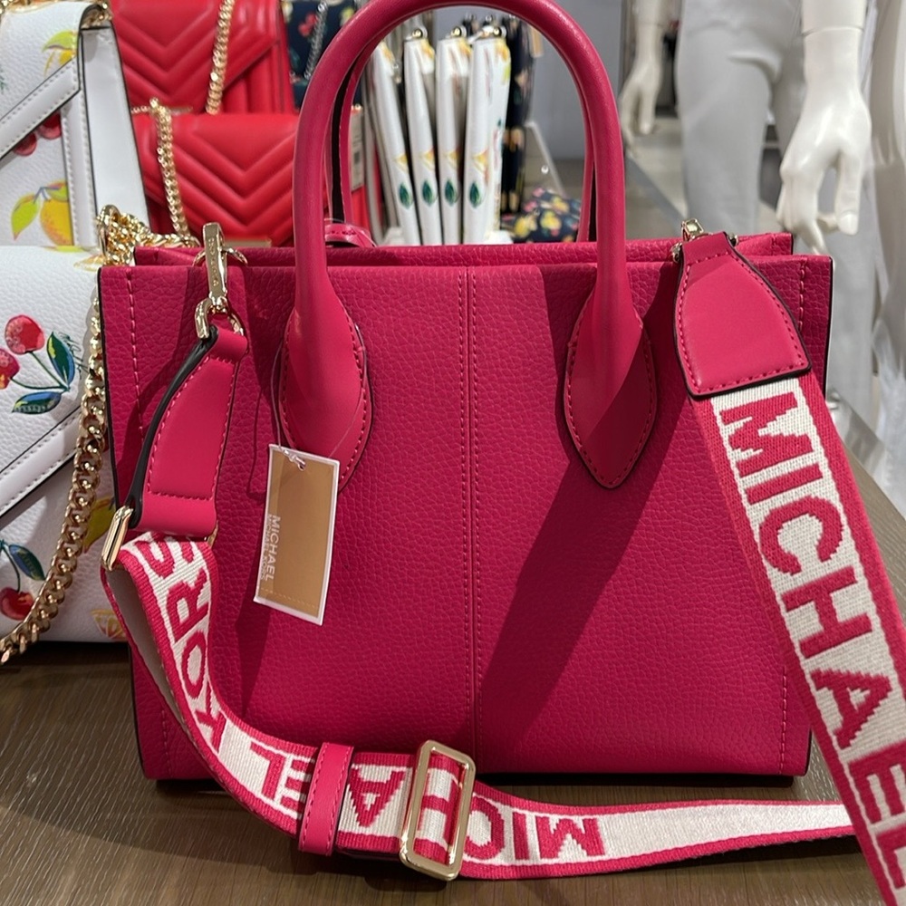 Michael Kors Mirella Small Pebbled Leather Shopper Crossbody XBODY Bag MK
NWT - Picture 5 of 16